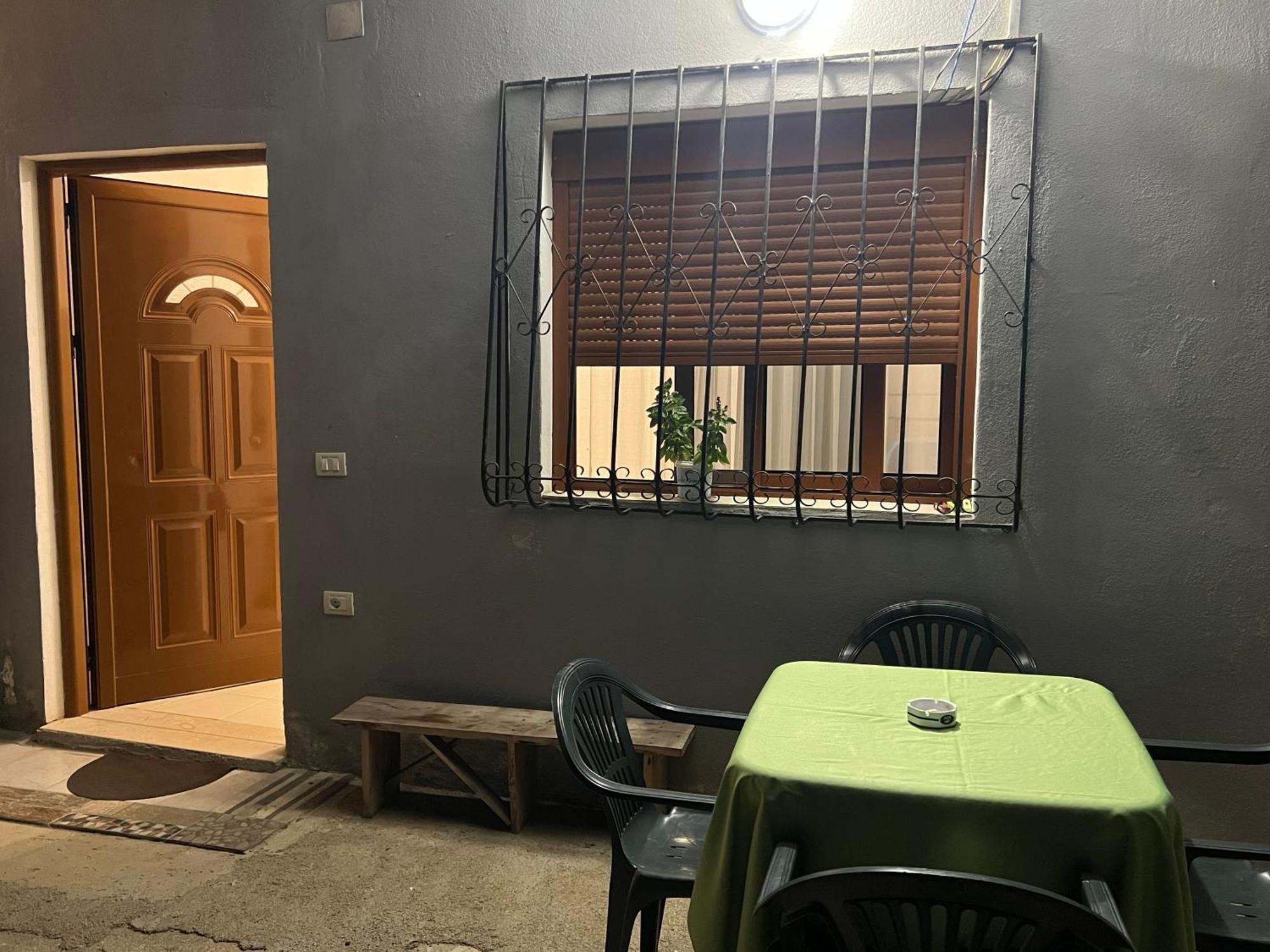 Markev Apartments Vlore Luaran gambar